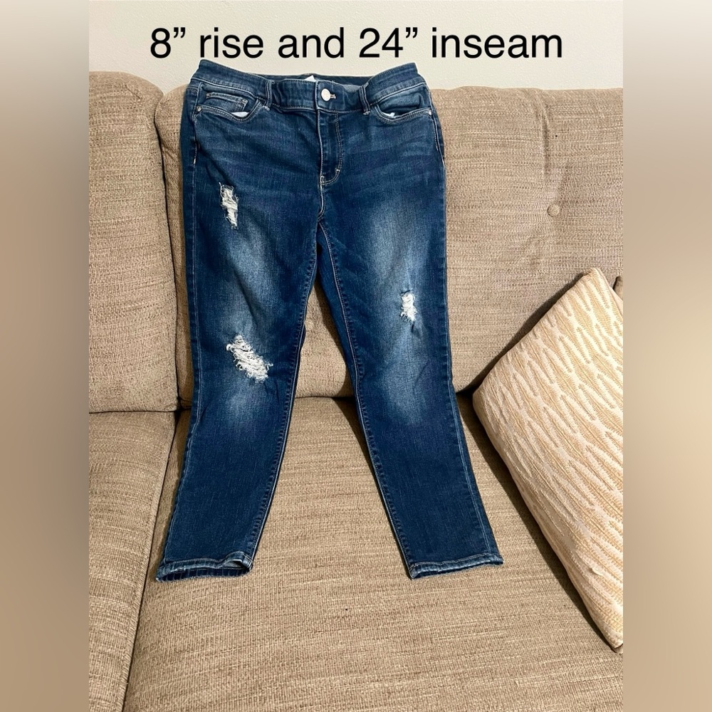 White House‎ Black Market Distressed Crop Jeans Size 4